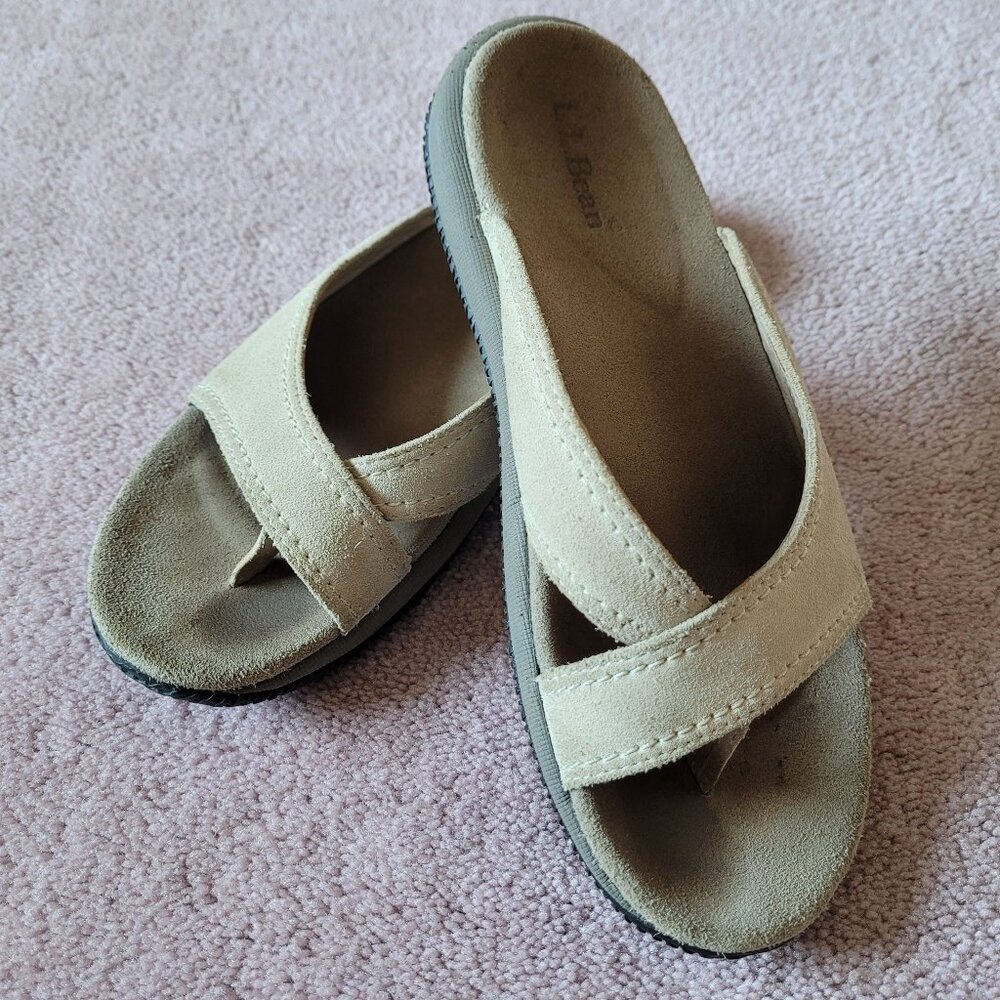 L.L. Bean Women’s Nubuck Leather Cross Flip Flop Sandals Size 6.5 M Beige